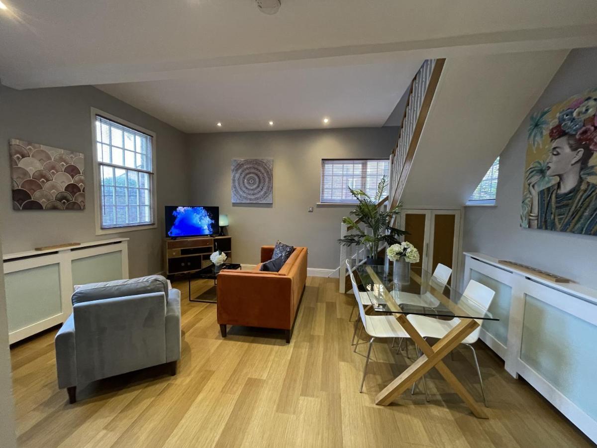 Вилла Luxury 3-Bed Victorian Townhouse Hosted By Hutch Lifestyle Лимингтон Экстерьер фото